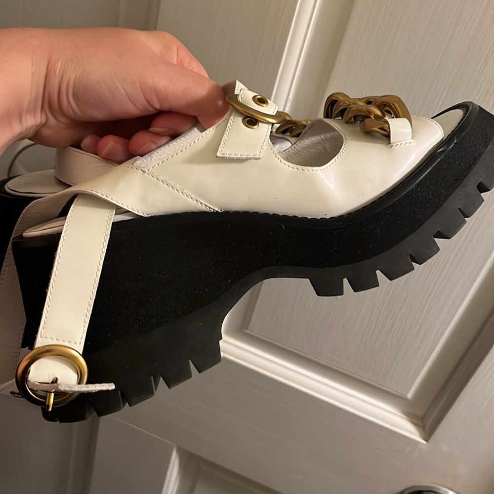 Jeffrey Campbell Crunched Sandals- size 8- in great used condition - Picture 11 of 15